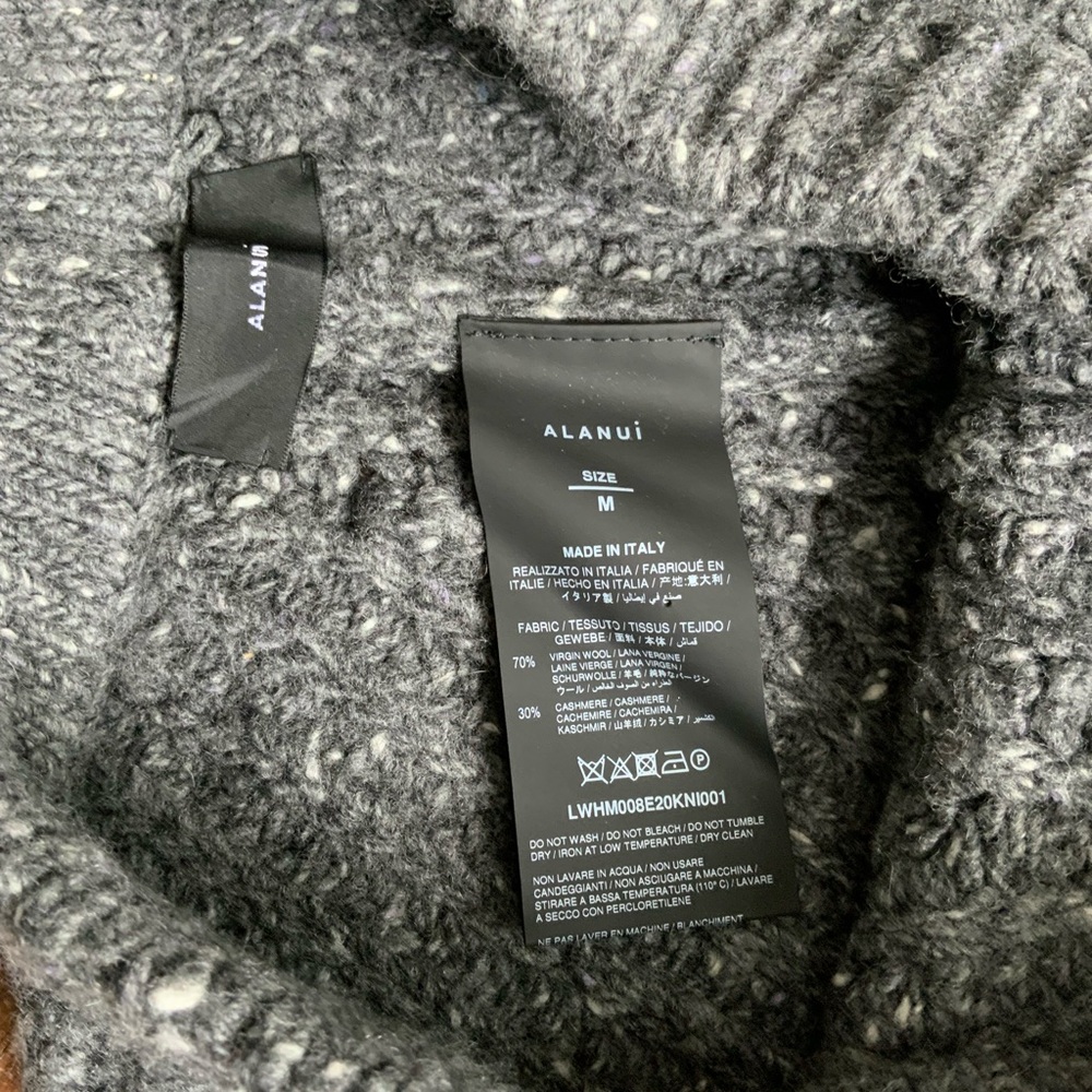 High Waist Gray Knit Women Shorts - Picture 4 of 7